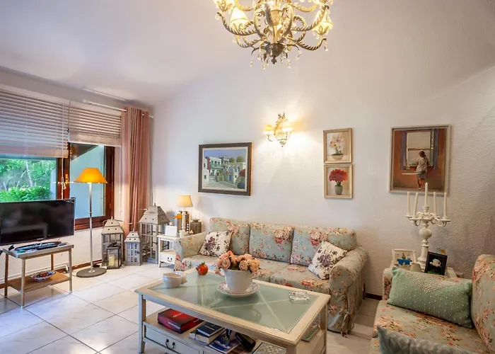 Luxurious Sani Luna With Shared Pool *