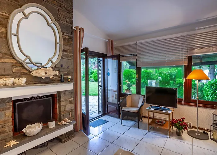 Luxurious Sani Luna With Shared Pool Villa Sani (Chalkidiki)