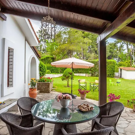 Luxurious Sani Luna With Shared Pool Villa