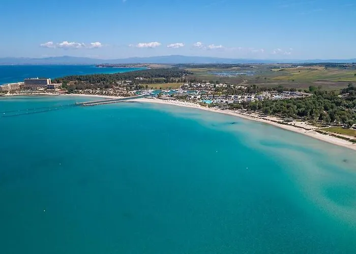 Luxurious Sani Luna With Shared Pool Villa *