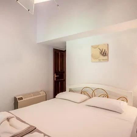 Luxurious Sani Luna With Shared Pool Villa Sani (Chalkidiki)