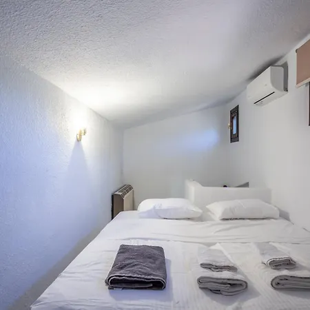 Luxurious Sani Luna With Shared Pool Sani (Chalkidiki)